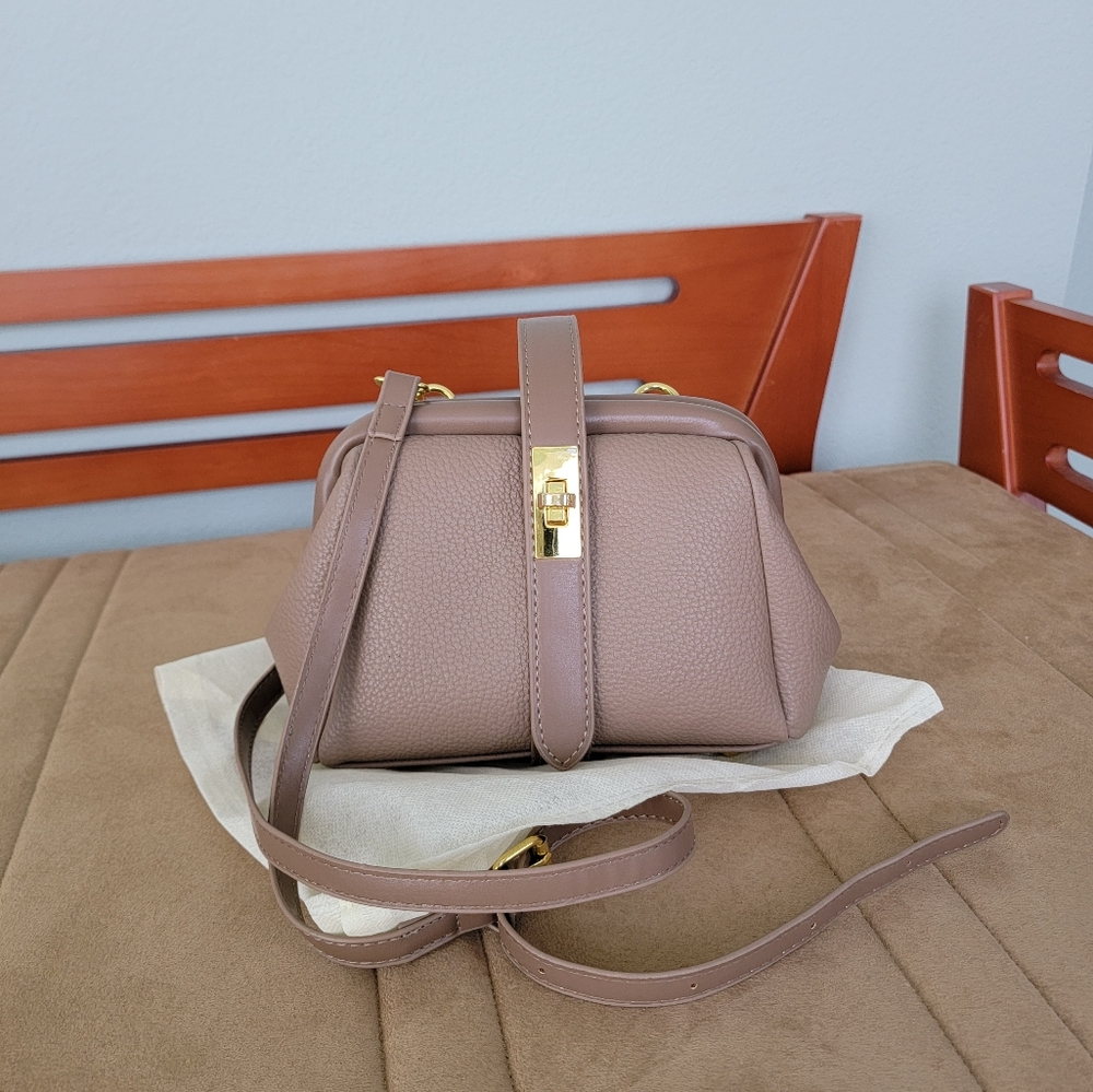 Ivy & Taylor mini bag